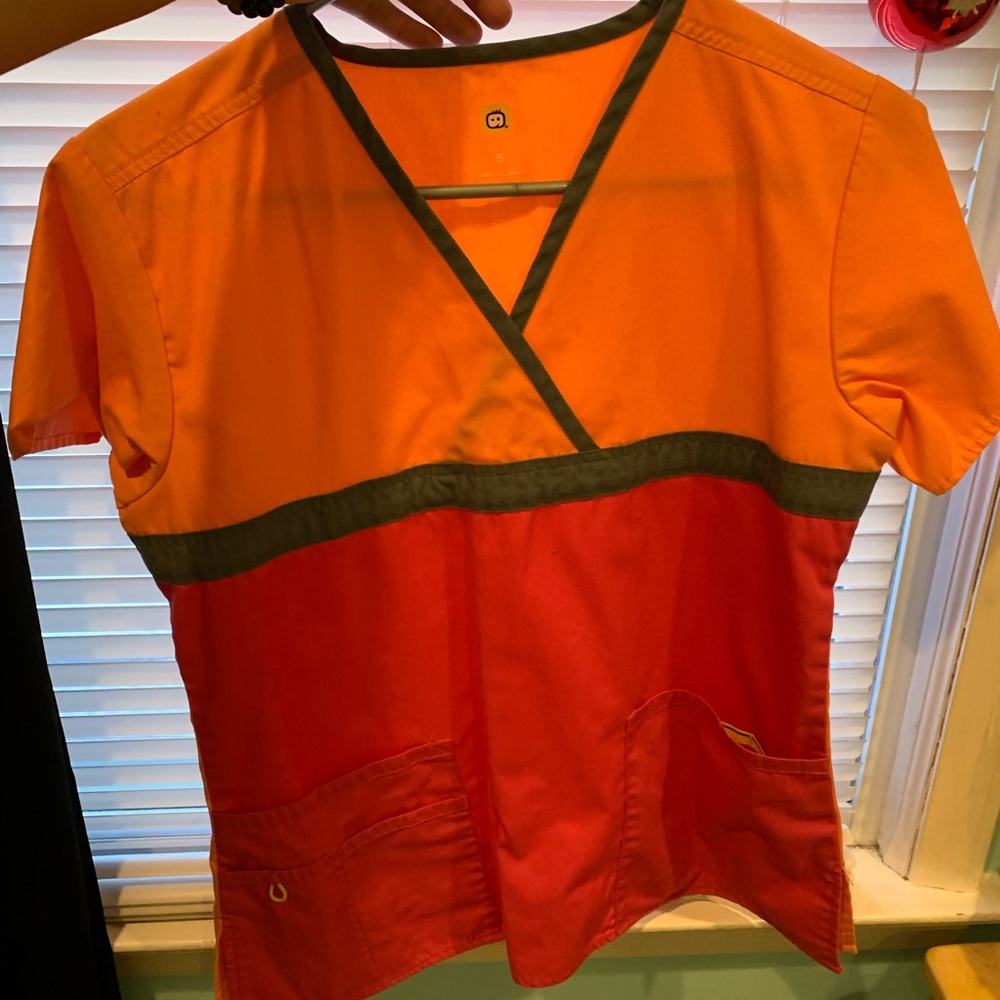 Scrub top and bottoms